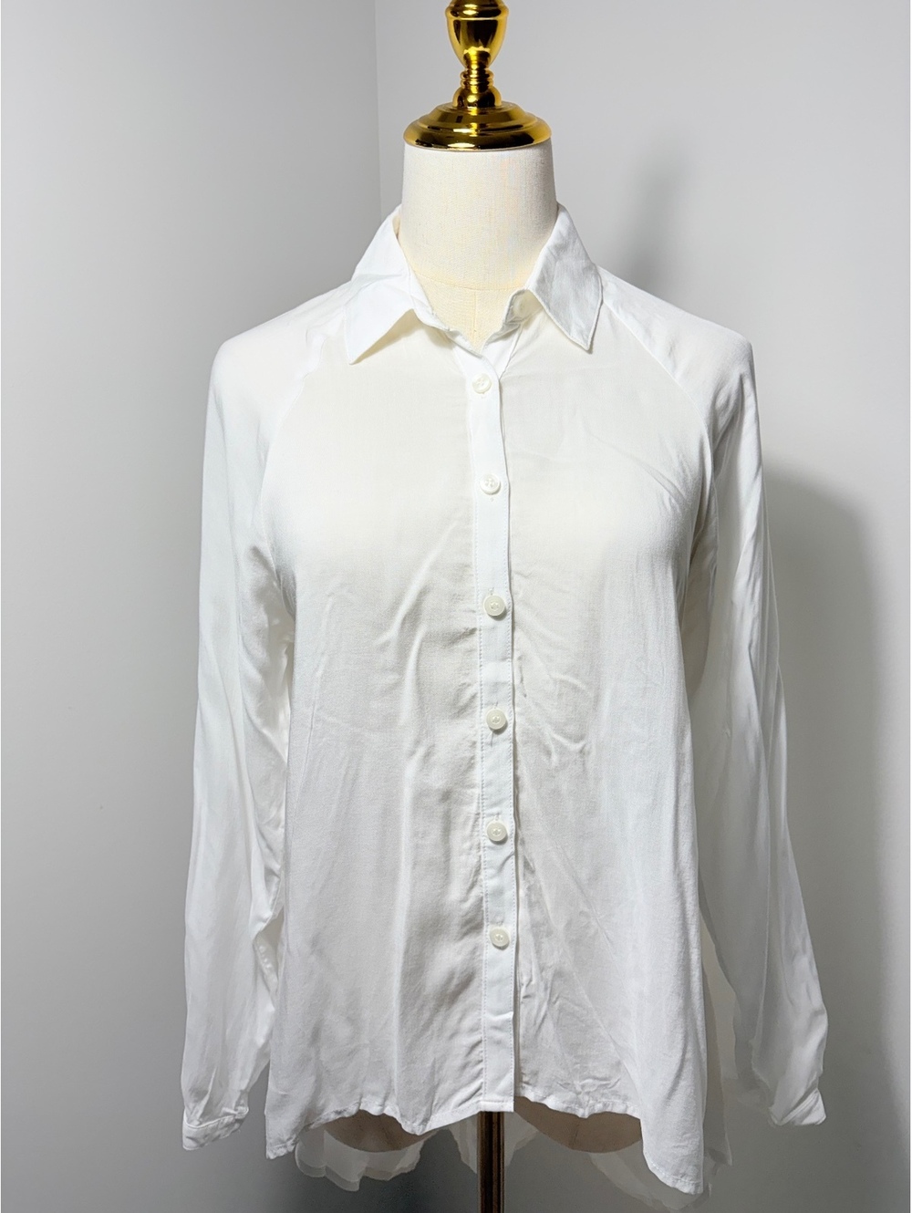 BCBGeneration Women's White Button-Up Shirt Size XS